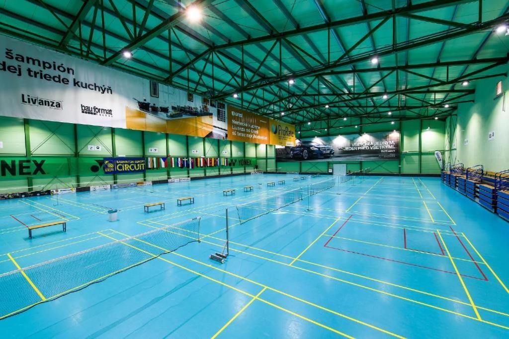 Penzion Arenaostrov Trenčín Esterno foto