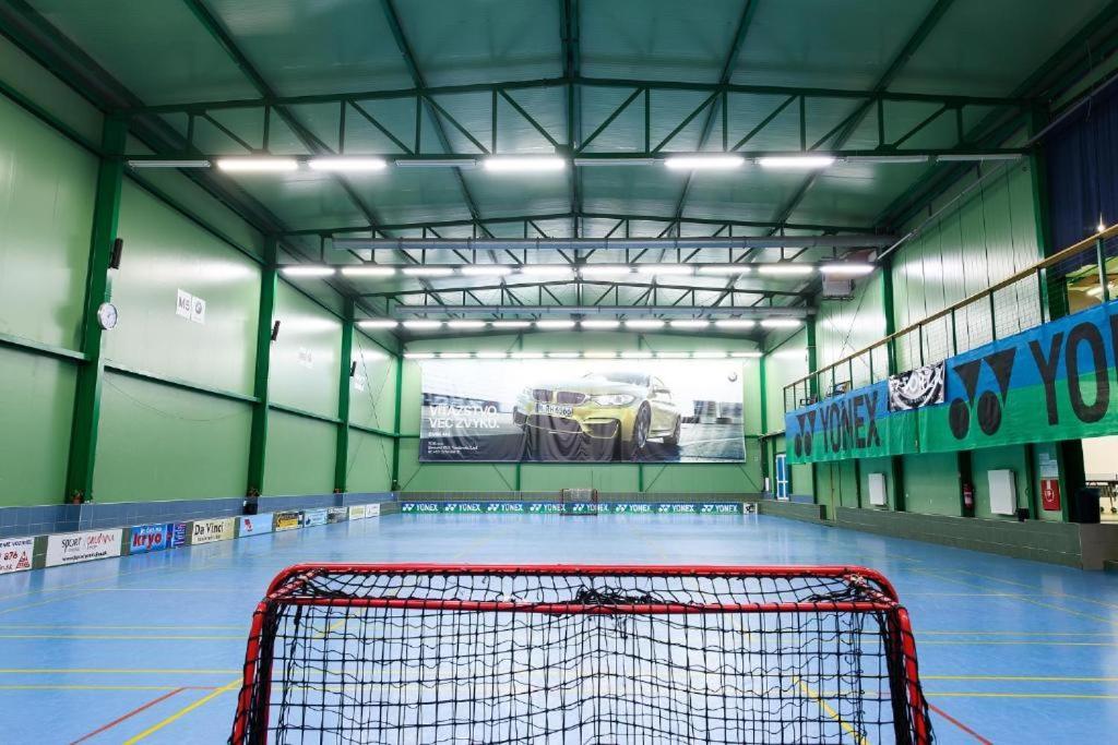 Penzion Arenaostrov Trenčín Esterno foto