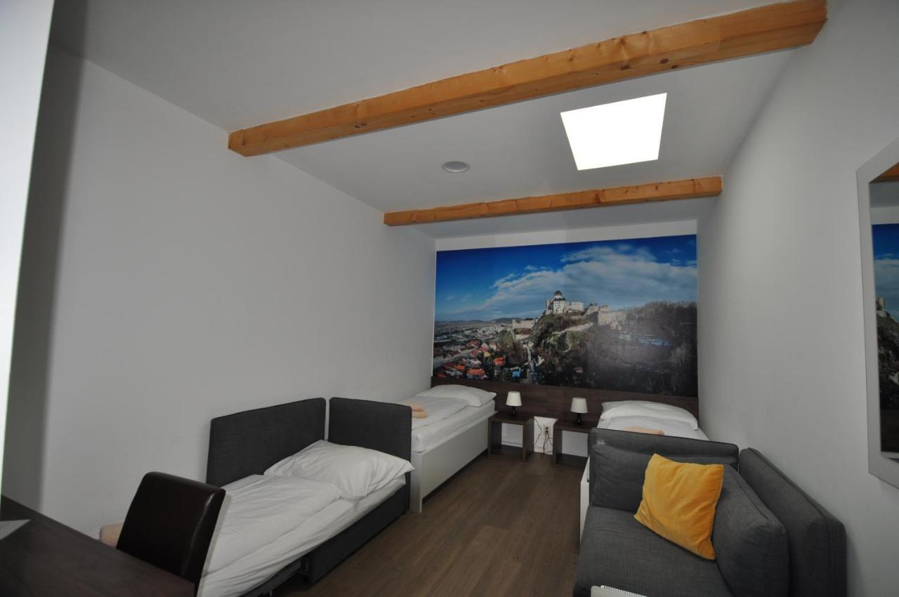 Penzion Arenaostrov Trenčín Esterno foto